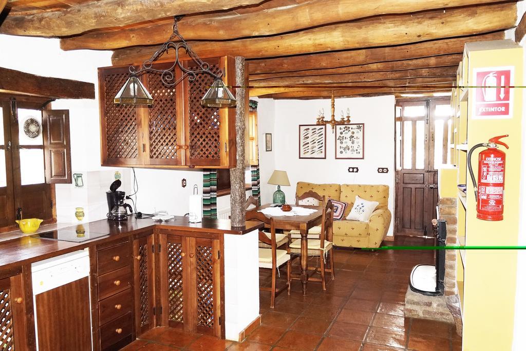 Casa Rural El Trillo Guest House El Alcornocal Ngoại thất bức ảnh